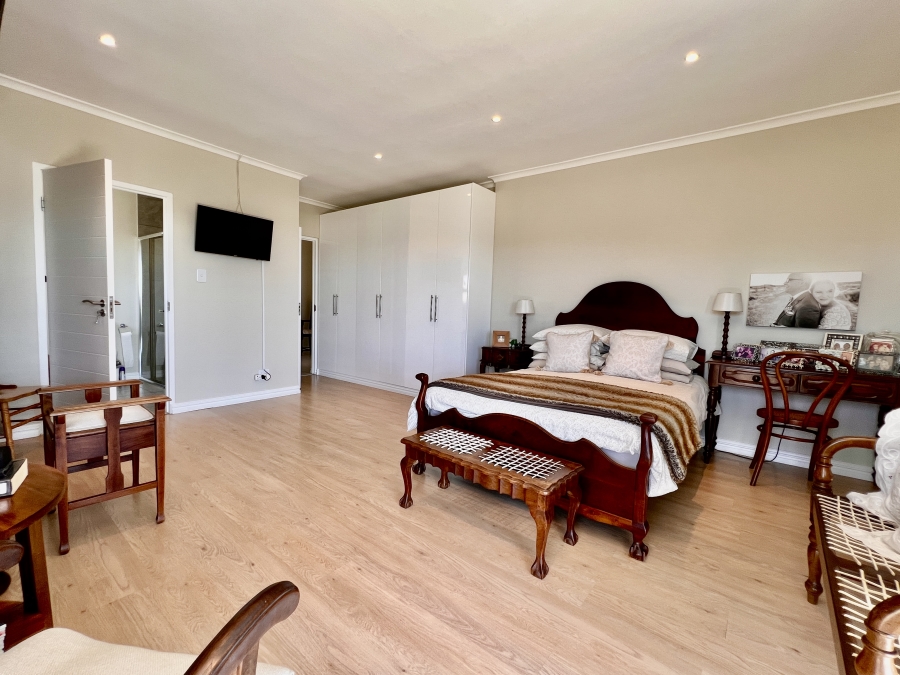 3 Bedroom Property for Sale in Myburgh Park Western Cape